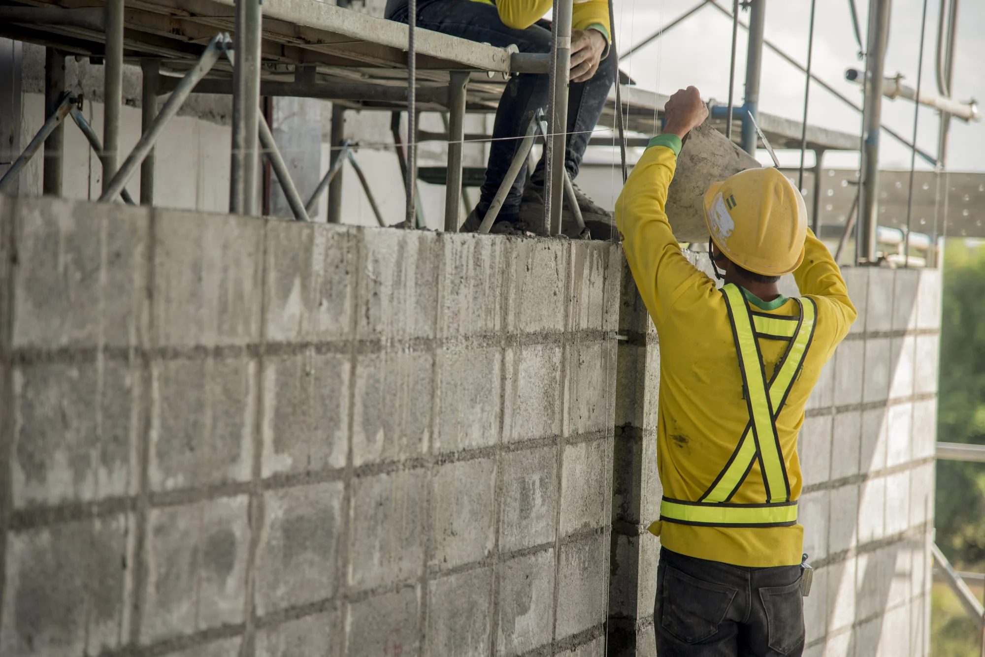 concrete-block-wall-construction-building-site (1)
